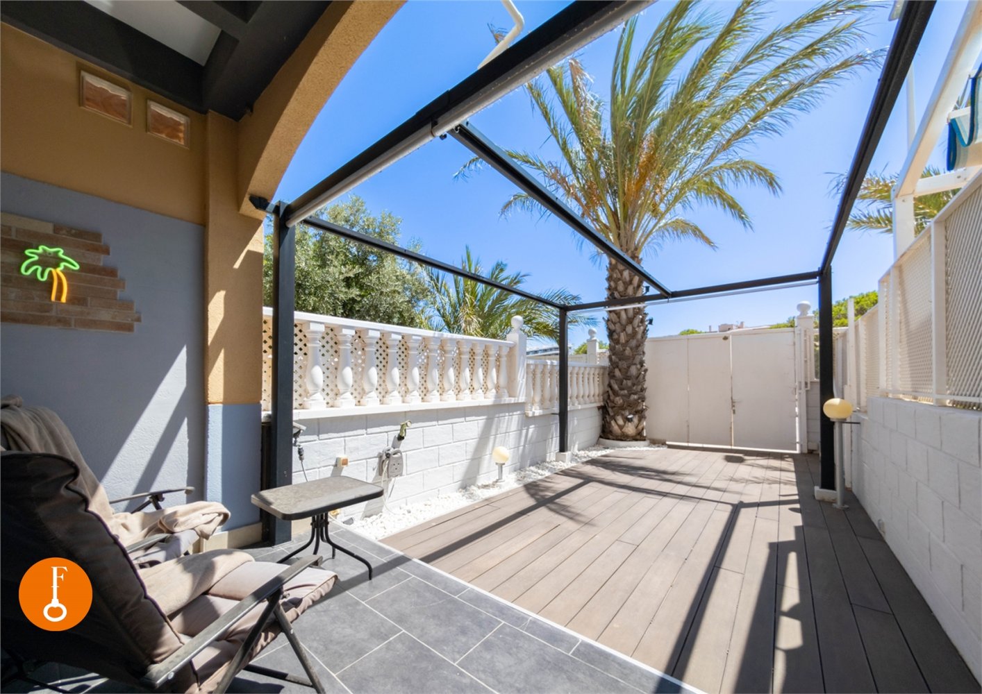 2 غرف نوم تاون هاوس في Alicante, Spain رقم 144523