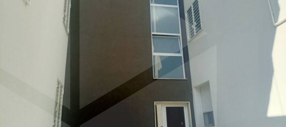 5 غرف نوم شقة في Bari, Italy رقم 21024 19