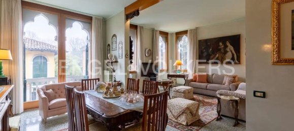 5 rooms Duplex in Venice, Italy No. 127262 9