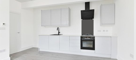 1 bedroom Apartment in Epsom, United Kingdom No. 9746 12