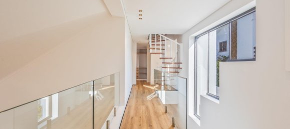 5 Schlafzimmer Haus in Cascais, Portugal, Nr. 107736 23