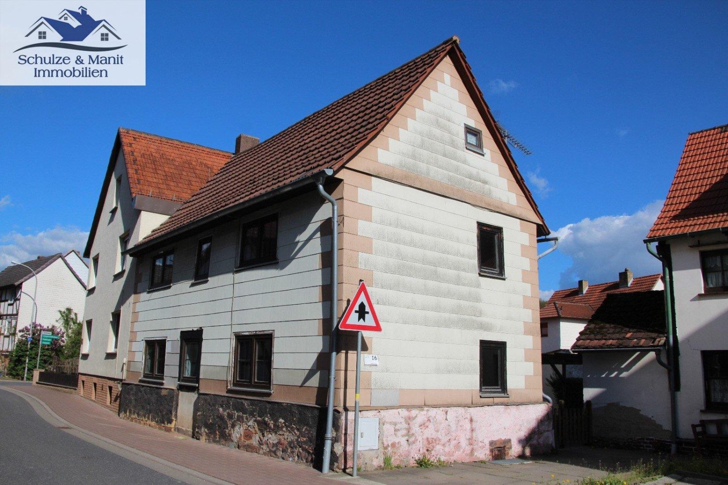 Casa de 5 habitaciónes en Schwalm-Eder, Germany No. 166118