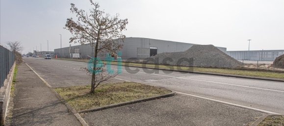 Terreno en Piacenza, Italy 10000 m² No. 121000 5