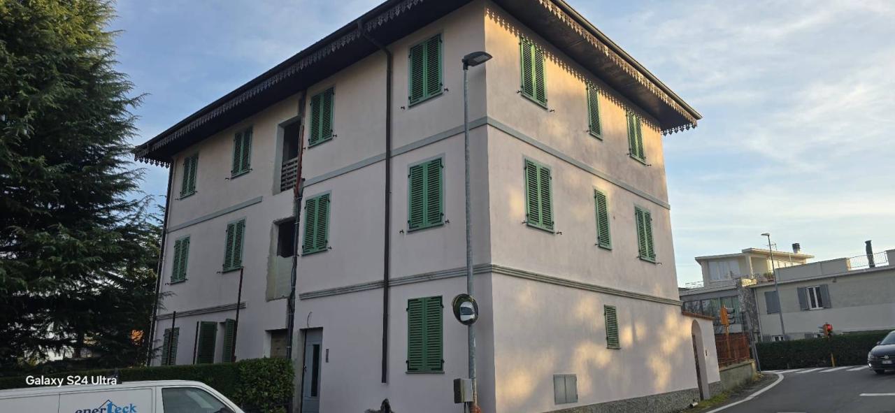 11 rooms Villa in Pino Torinese, Italy No. 18407