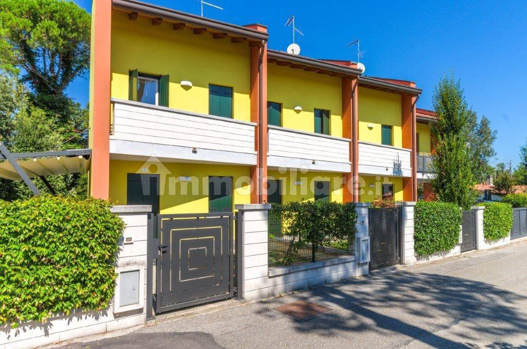 3 Schlafzimmer Haus in San Michele al Tagliamento, Italy, Nr. 121357