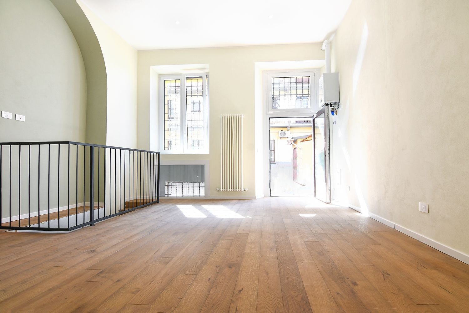 2 rooms Duplex in Milan, Italy No. 338113