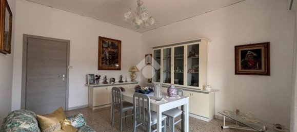 3-Zimmer Wohnung in Naples, Italy, Nr. 261119 7