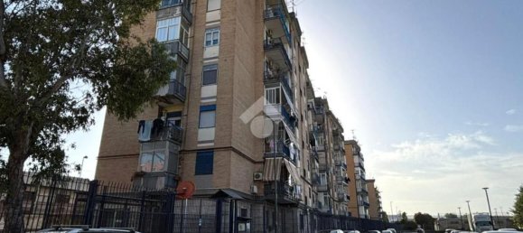 3-Zimmer Wohnung in Naples, Italy, Nr. 261119 2