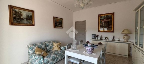 3-Zimmer Wohnung in Naples, Italy, Nr. 261119 6