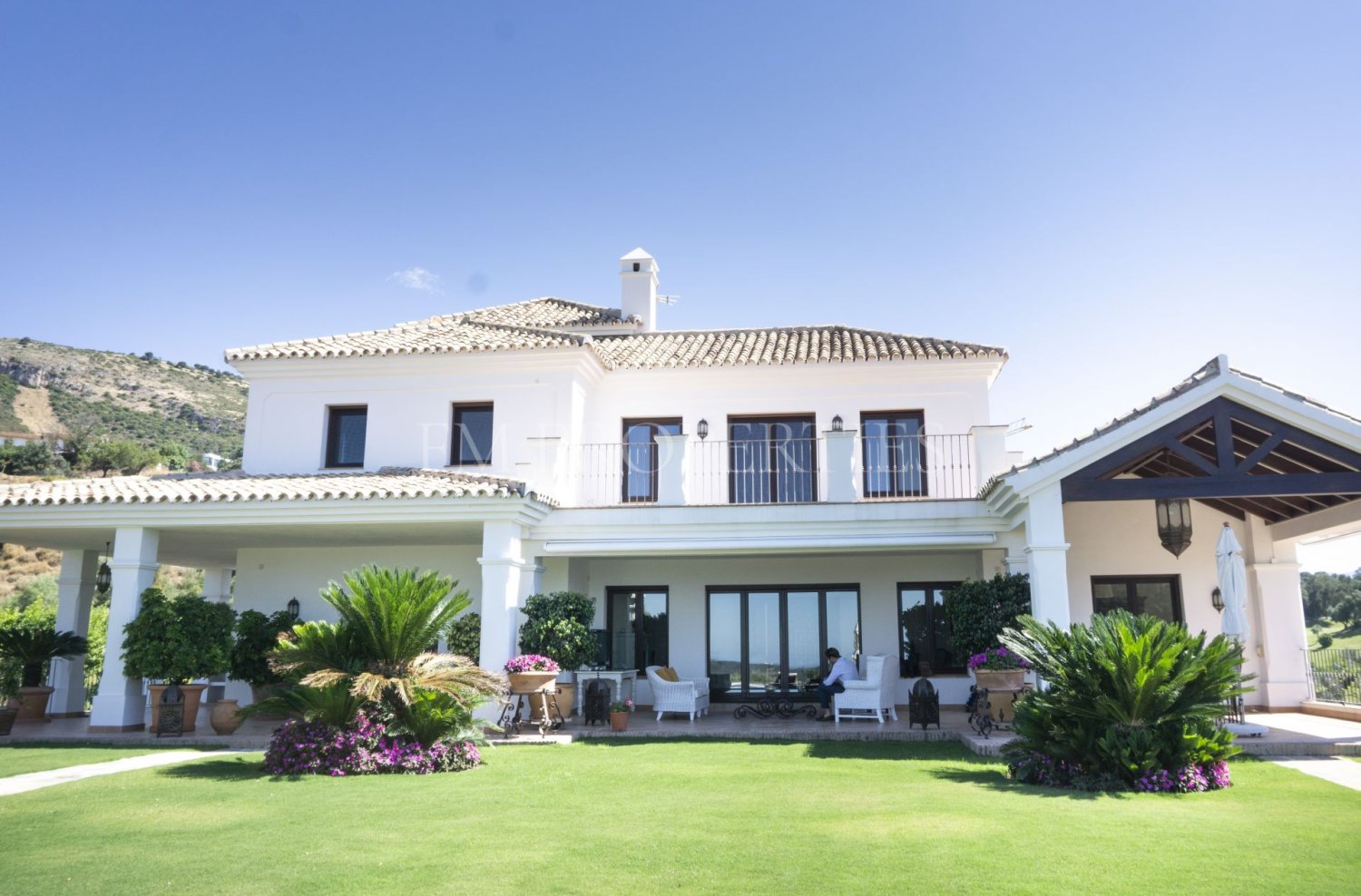 5 bedrooms Villa in Malaga, Spain No. 102946