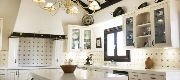 5 bedrooms Villa in Malaga, Spain No. 102946 7