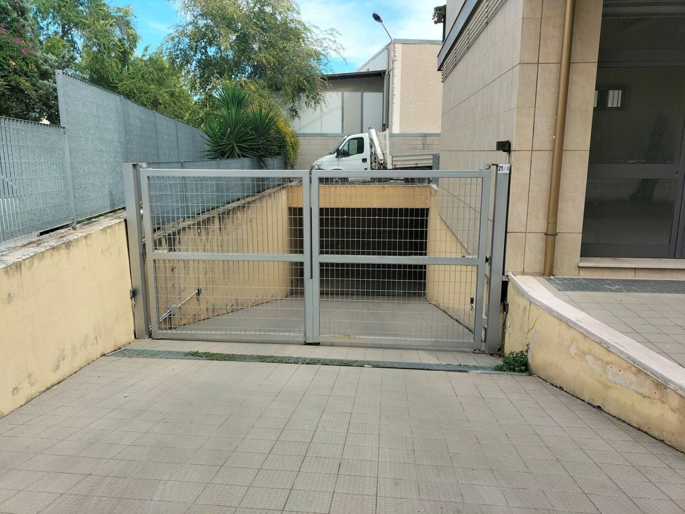 60m² Garage in Foggia, Italy No. 354983