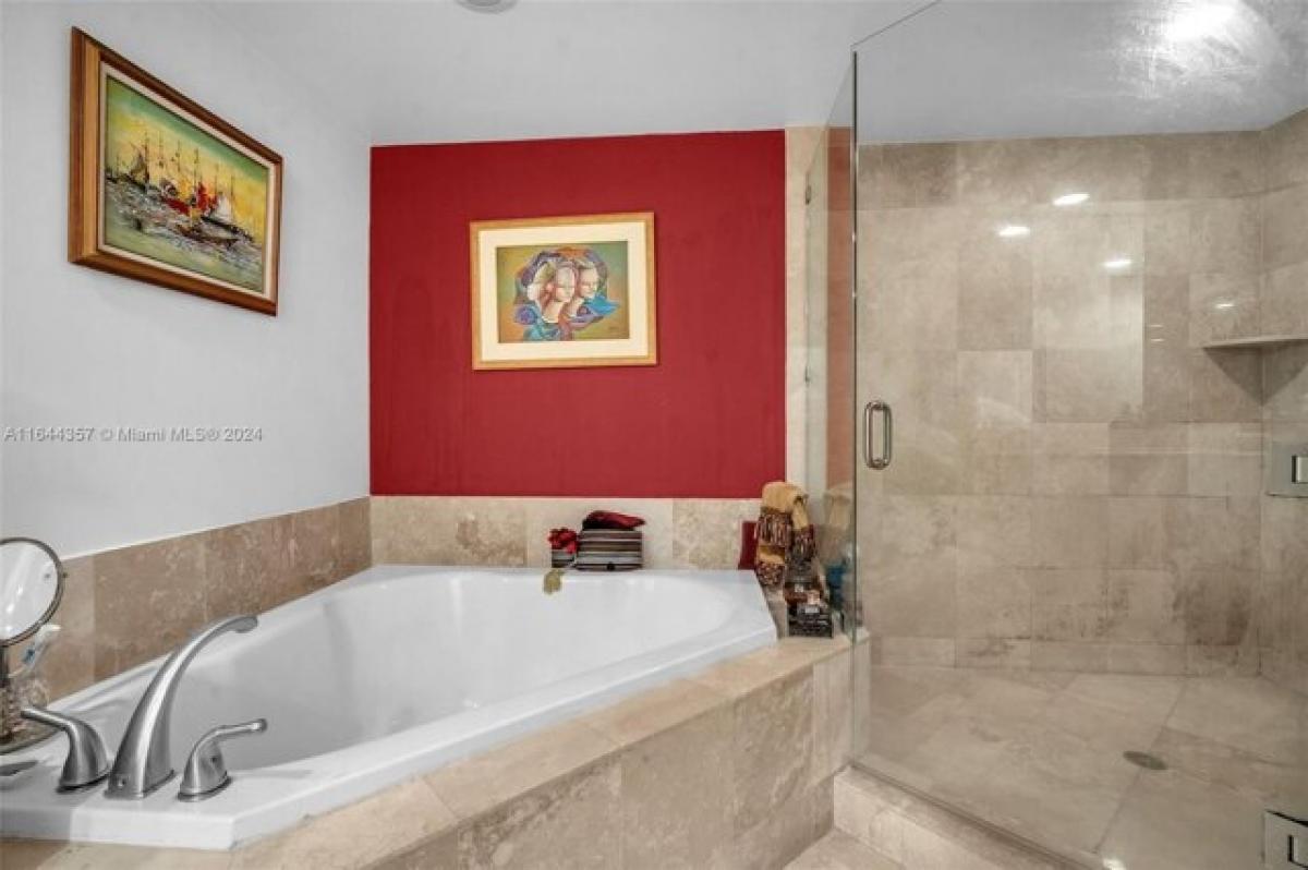 2 bedrooms House in Hallandale Beach, USA No. 375157