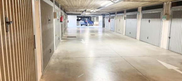 Гараж с 1 комнатой в Флоренция, Италия № 38063 6