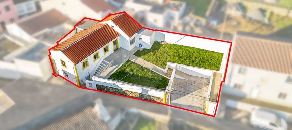 2 bedrooms House in Angra do Heroismo, Portugal No. 31807 3