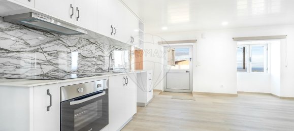 2 bedrooms House in Angra do Heroismo, Portugal No. 31807 6