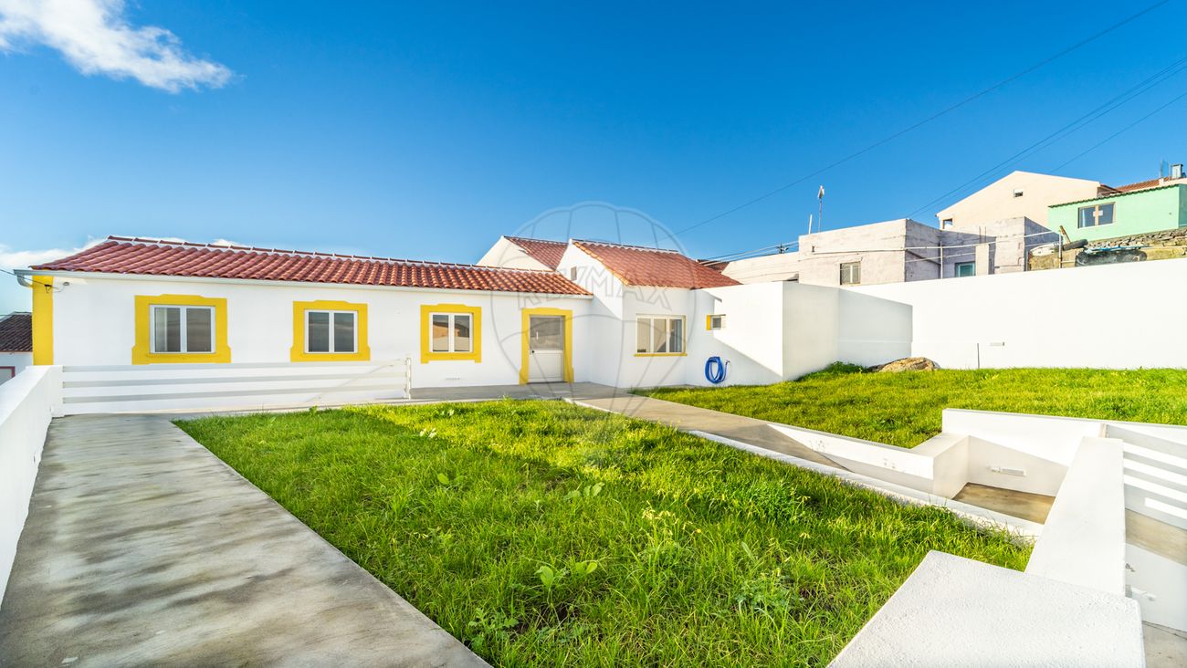 2 bedrooms House in Angra do Heroismo, Portugal No. 31807