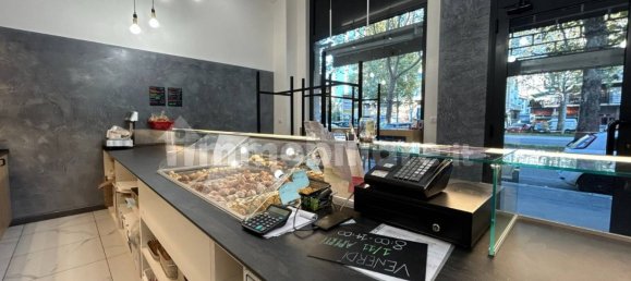 3 rooms Commercial property in Turin, Italy No. 151428 22