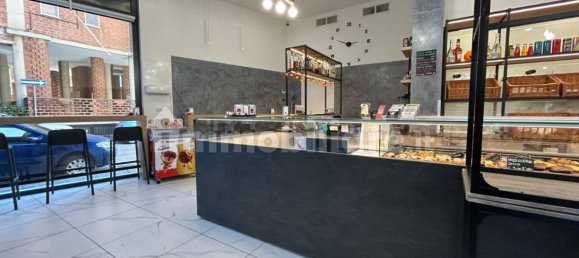 3 rooms Commercial property in Turin, Italy No. 151428 13