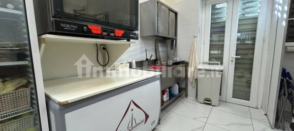 3 rooms Commercial property in Turin, Italy No. 151428 10