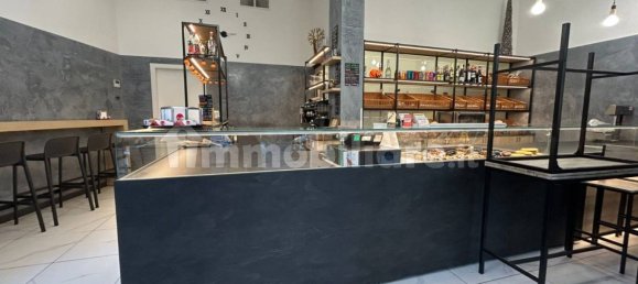 3 rooms Commercial property in Turin, Italy No. 151428 11