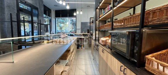 3 rooms Commercial property in Turin, Italy No. 151428 20