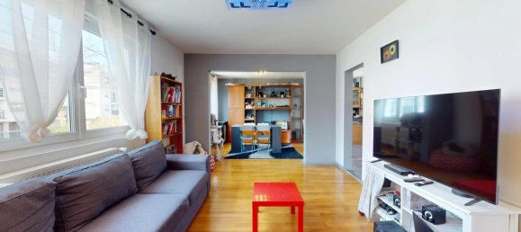 3 bedrooms House in Chelles, France No. 333351 3