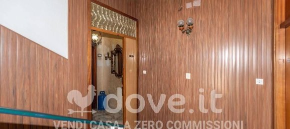 3-salle Appartement à Messina, Italy No. 19707 26