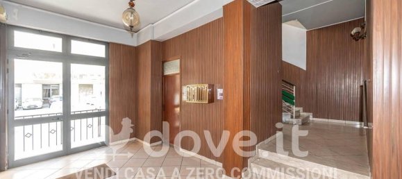 3-salle Appartement à Messina, Italy No. 19707 23