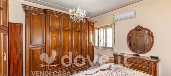 3-salle Appartement à Messina, Italy No. 19707 14