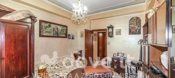 3-salle Appartement à Messina, Italy No. 19707 11