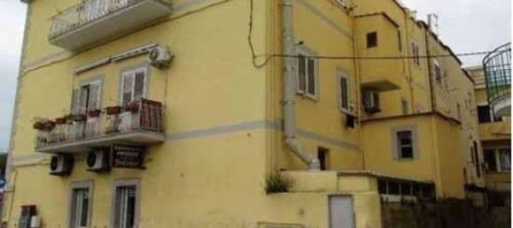 4 rooms Apartment in Bacoli, Italy No. 10263 4