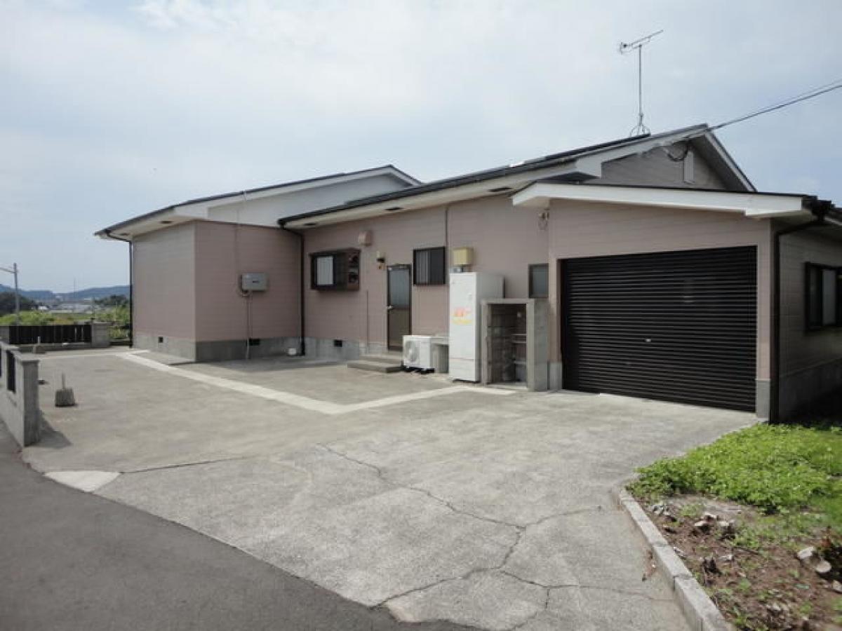 4 bedrooms House in Kagoshima, Japan No. 4067