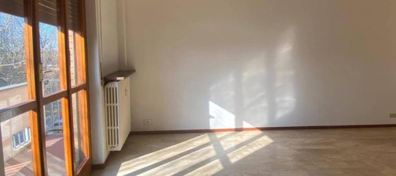 4 rooms Apartment in Voghera, Italy No. 72170 15