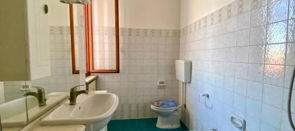 4 rooms Apartment in Voghera, Italy No. 72170 10