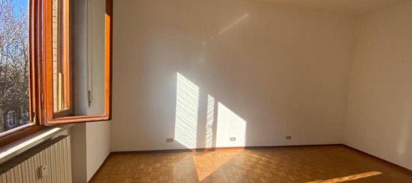 4 rooms Apartment in Voghera, Italy No. 72170 29