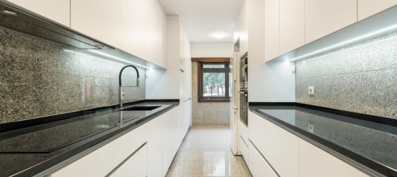 4 bedrooms Apartment in Porto, Portugal No. 123630 18