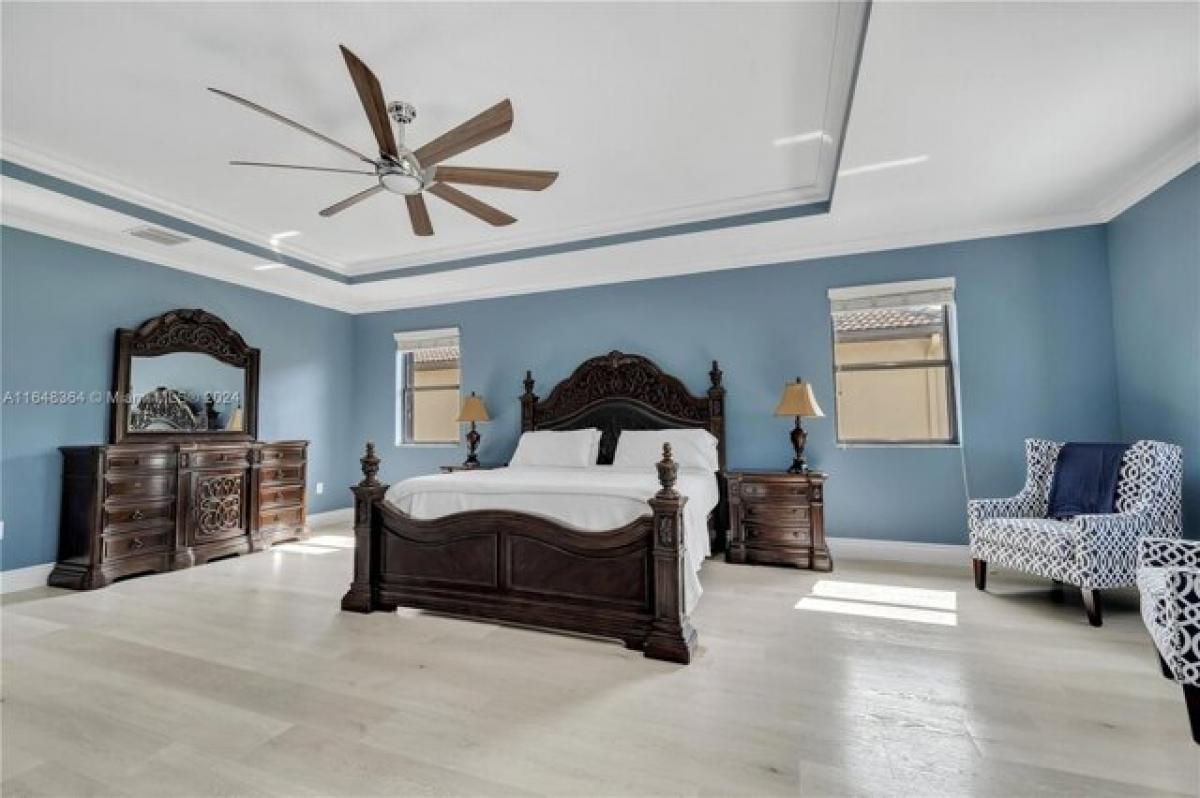 5 bedrooms House in Miami, USA No. 293427