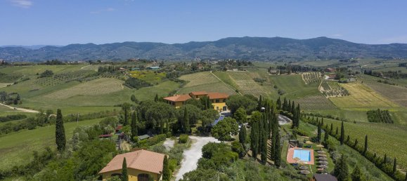 Отель, гостиница 1300м² в Черрето Гвиди, Италия № 119952 10