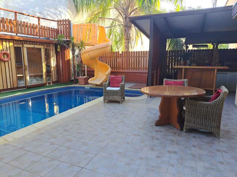 4 bedrooms House in Limassol, Cyprus No. 15996