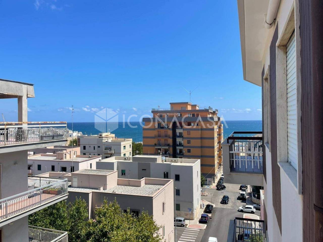 3 bedrooms Apartment in Monopoli, Italy No. 330422