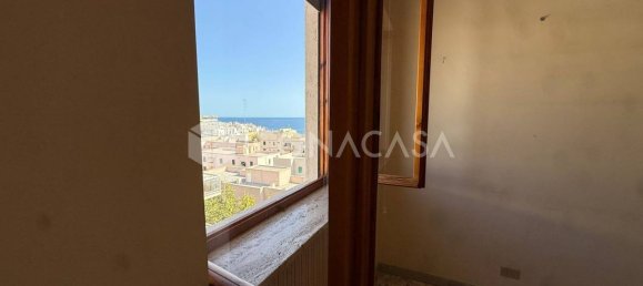 3 bedrooms Apartment in Monopoli, Italy No. 330422 12
