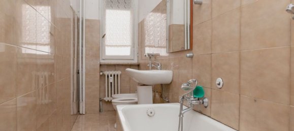 2 bedrooms Apartment in Turin, Italy No. 345512 14