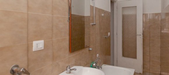 2 bedrooms Apartment in Turin, Italy No. 345512 18