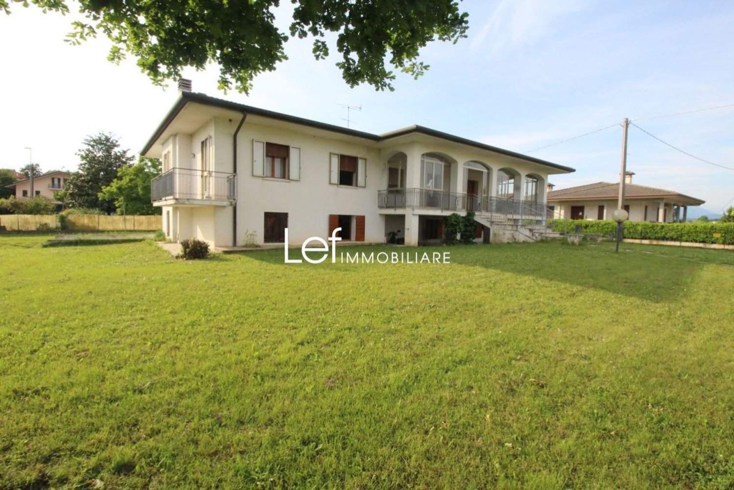 5 bedrooms House in Sernaglia della Battaglia, Italy No. 386217