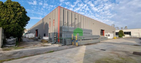 Склад с 2 комнатами в Пессано кон Борнаго, Италия № 81061 3