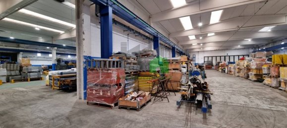 Склад с 2 комнатами в Пессано кон Борнаго, Италия № 81061 20