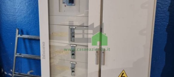 Склад с 2 комнатами в Пессано кон Борнаго, Италия № 81061 30