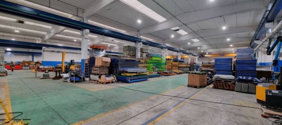 Склад с 2 комнатами в Пессано кон Борнаго, Италия № 81061 11