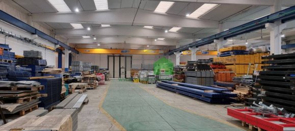 Склад с 2 комнатами в Пессано кон Борнаго, Италия № 81061 18